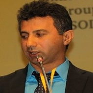 Hossein Yeganeh